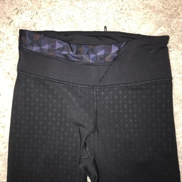 Lululemon Run Inspire Crop II All Luxtreme Black 2 - Picture 6 of 8